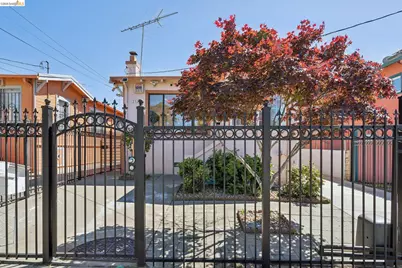 2328 Bartlett St, Oakland, CA 94601 - Photo 4