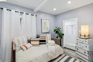 2328 Bartlett St, Oakland, CA 94601 - Photo 38
