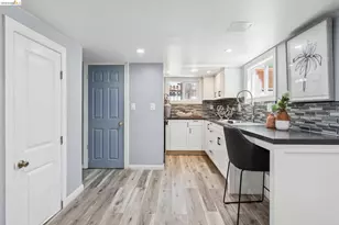 2328 Bartlett St, Oakland, CA 94601 - Photo 32