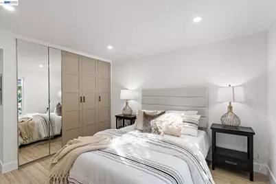 2772 Tice Creek Dr #4, Walnut Creek, CA 94595 - Photo 22