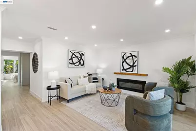 2772 Tice Creek Dr #4, Walnut Creek, CA 94595 - Photo 16