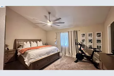 502 Chablis Way, Manteca, CA 95337 - Photo 4