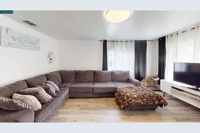 343 B W Williams Dr, Vallejo, CA 94590 - Photo 2