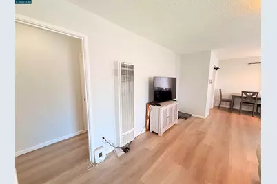 238 Fitzpatrick Rd, Oakland, CA 94603 - Photo 4