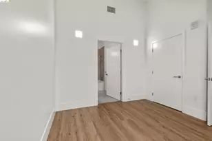 1545 32nd St, Oakland, CA 94608 - Photo 14