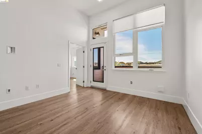 1545 32nd Street #208, Oakland, CA 94608 - Photo 12