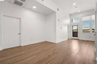 1545 32nd Street #208, Oakland, CA 94608 - Photo 8