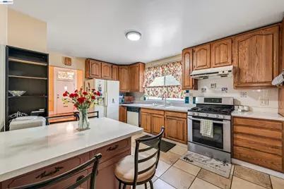 663 25th Street, Oakland, CA 94612 - Photo 14