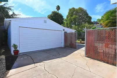 925 North Rd, Belmont, CA 94002 - Photo 24