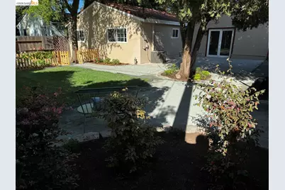 1501 Madrone Ln, Davis, CA 95618 - Photo 2