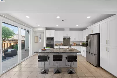 1005 Fowler Ln, Mountain House, CA 95391 - Photo 6