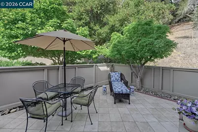 2017 Oakmont Way #2, Walnut Creek, CA 94595 - Photo 2