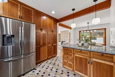 838 Dowling Blvd, San Leandro, CA 94577 - Photo 18