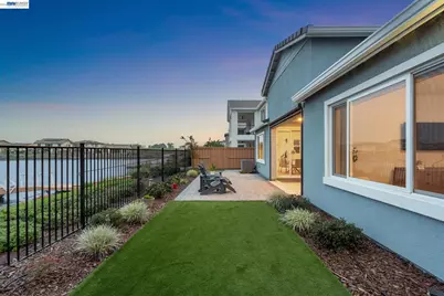 2827 Irish Meadow Way, Lathrop, CA 95330 - Photo 42