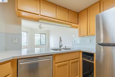 21103 Gary #318A, Castro Valley, CA 94546 - Photo 10
