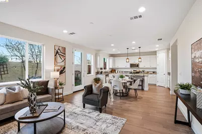 2525 Modena Dr, Pittsburg, CA 94565 - Photo 6