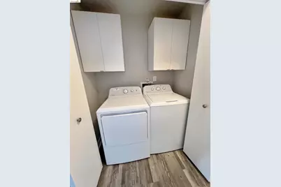 197 Schooner Ct, Richmond, CA 94804 - Photo 12