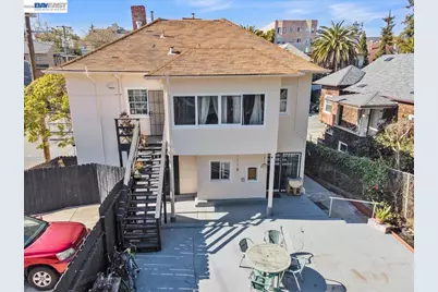 3300 Harrison St, Oakland, CA 94611 - Photo 4
