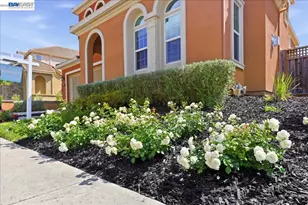 1718 Terracina Dr, Dublin, CA 94568 - Photo 2