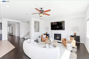 1718 Terracina Dr, Dublin, CA 94568 - Photo 8