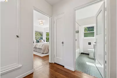 2306 Ivy Dr, Oakland, CA 94606 - Photo 22