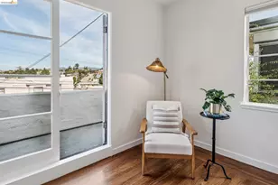 2306 Ivy Dr, Oakland, CA 94606 - Photo 30