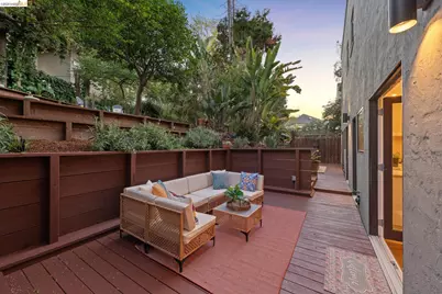 2306 Ivy Dr, Oakland, CA 94606 - Photo 50