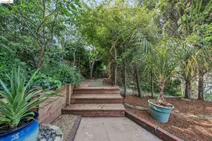 2306 Ivy Dr, Oakland, CA 94606 - Photo 58