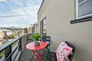 2306 Ivy Dr, Oakland, CA 94606 - Photo 32