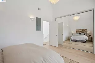 6 Invincible Ct, Alameda, CA 94501 - Photo 48