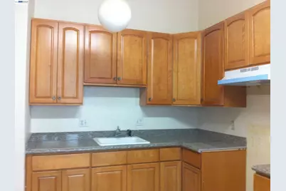 415 Foothill Blvd, Oakland, CA 94606 - Photo 8