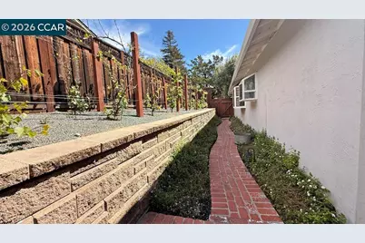 3586 Tupelo Dr, Walnut Creek, CA 94598 - Photo 36