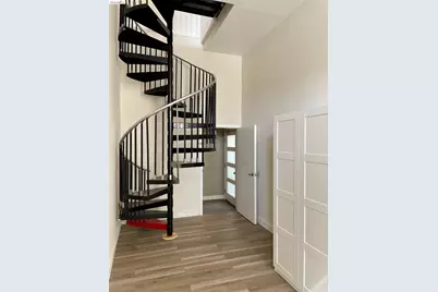 2401 San Pablo Ave, Oakland, CA 94607 - Photo 36