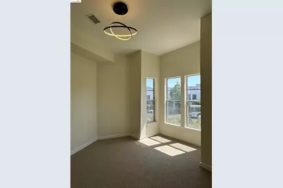 2401 San Pablo Ave, Oakland, CA 94607 - Photo 46