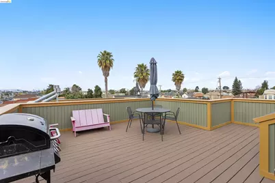 2415 San Pablo Ave, Oakland, CA 94612 - Photo 10