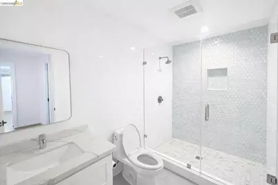 2045 Emerson St, Berkeley, CA 94703 - Photo 8