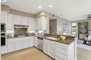 690 Kraftile Ct, Fremont, CA 94536 - Photo 10