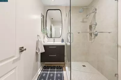 49 Starview Dr, Oakland, CA 94618 - Photo 16