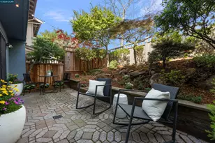 49 Starview Dr, Oakland, CA 94618 - Photo 20