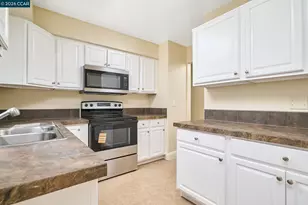 2018 Southwood Dr, Vacaville, CA 95687 - Photo 4