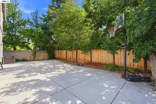 1184 Shadowcliff Ct, Brentwood, CA 94513 - Photo 38
