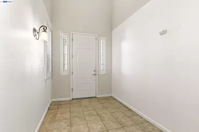 1503 Jetty Dr, Richmond, CA 94804 - Photo 8