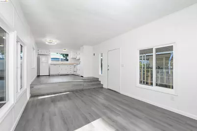 14 Del Rio, Pittsburg, CA 94565 - Photo 4