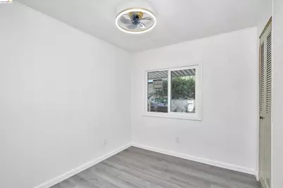 14 Del Rio, Pittsburg, CA 94565 - Photo 8