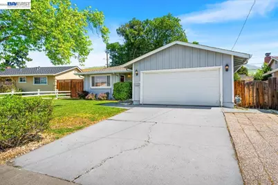 48252 Cottonwood St, Fremont, CA 94539 - Photo 2