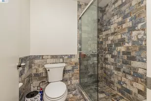 6382 Buena Vista Dr, Newark, CA 94560 - Photo 22