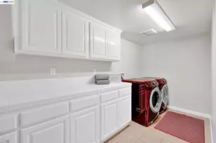 6197 Yardley Ln, San Ramon, CA 94582 - Photo 52