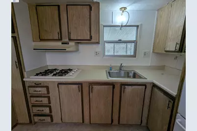 3913 Castro Valley Blvd. #6, Castro Valley, CA 94546 - Photo 14