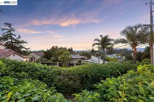 24805 Canyon View Ct, Hayward, CA 94541 - Photo 56