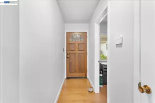 24805 Canyon View Ct, Hayward, CA 94541 - Photo 10